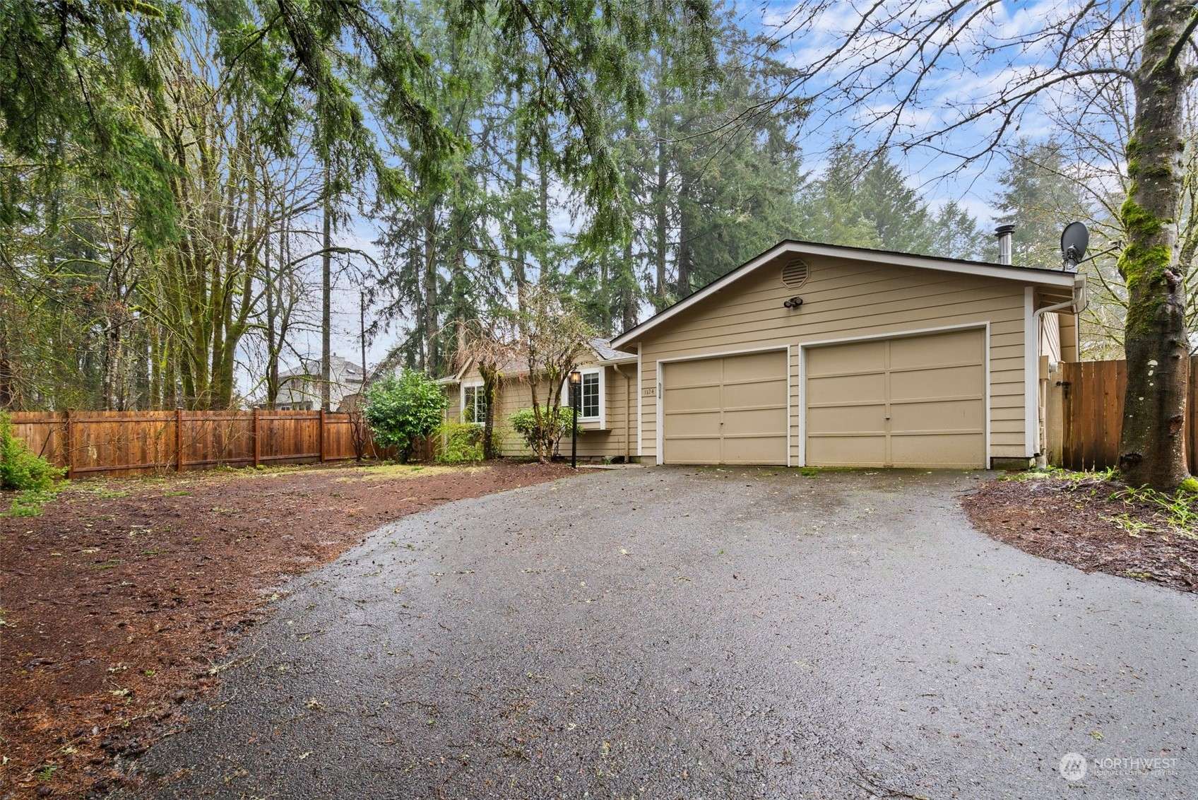 Olympia, WA 98502,1124 Cooper Point RD NW