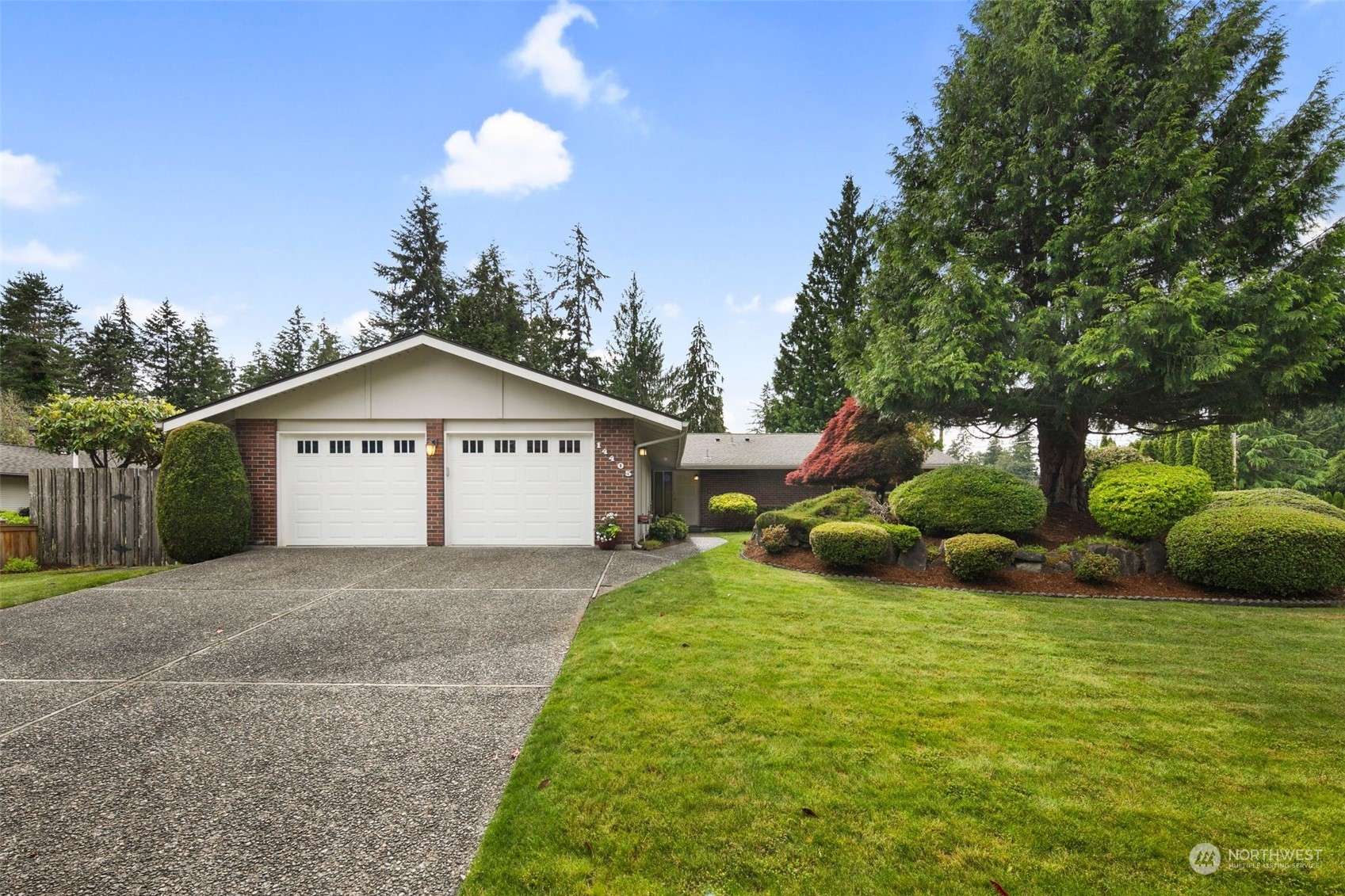 Renton, WA 98059,14405 157th PL SE