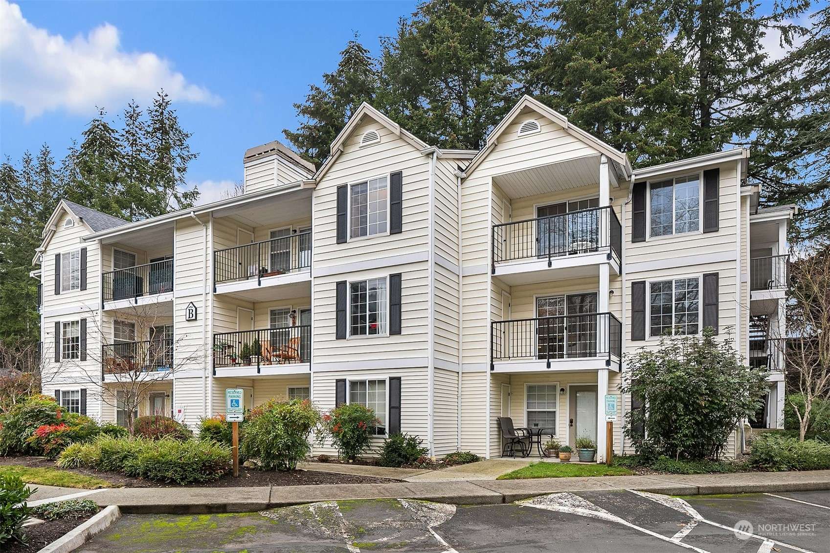 Issaquah, WA 98027,580 Front ST S #B204