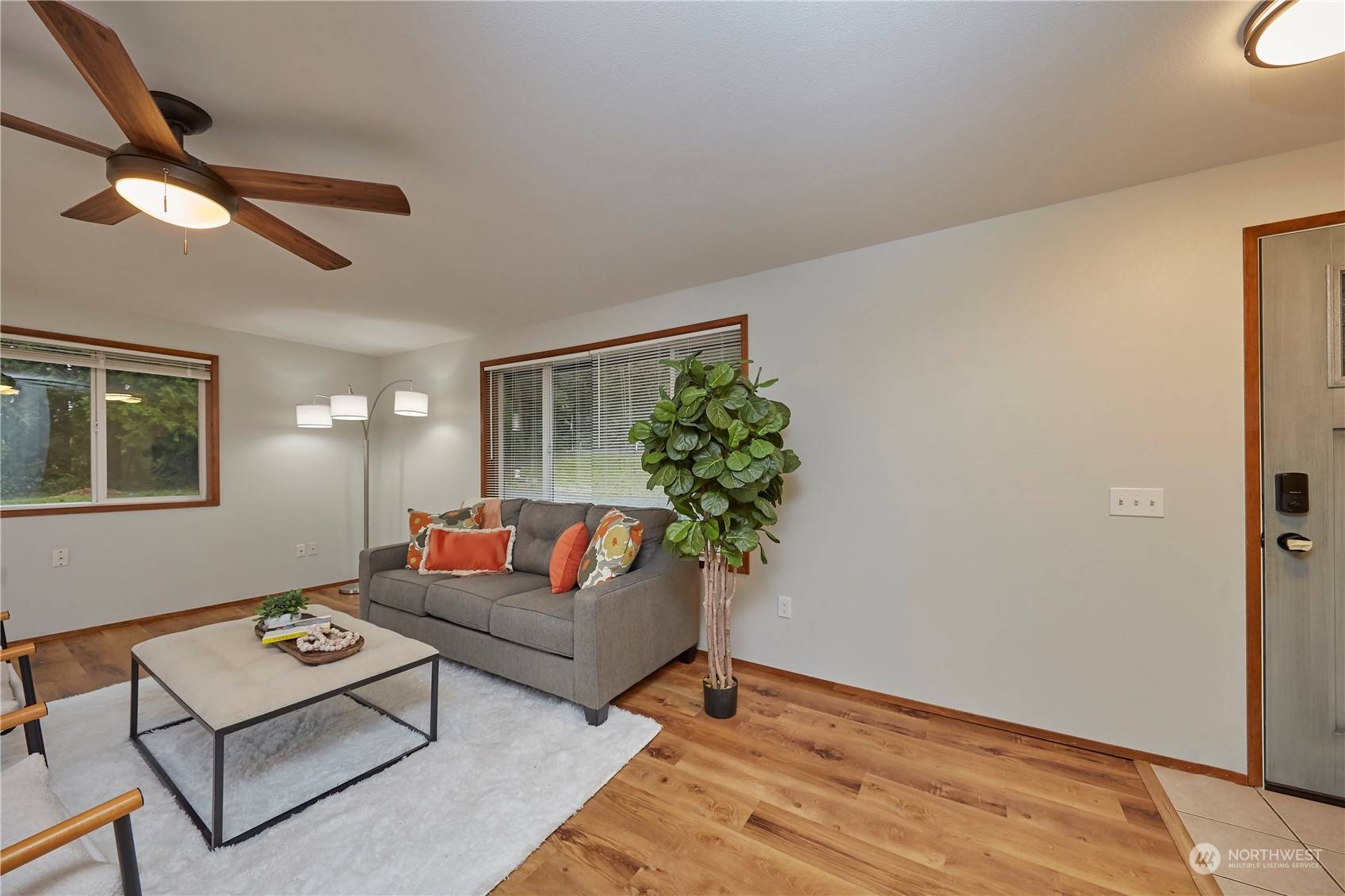 Sequim, WA 98382,493 Chicken Coop RD
