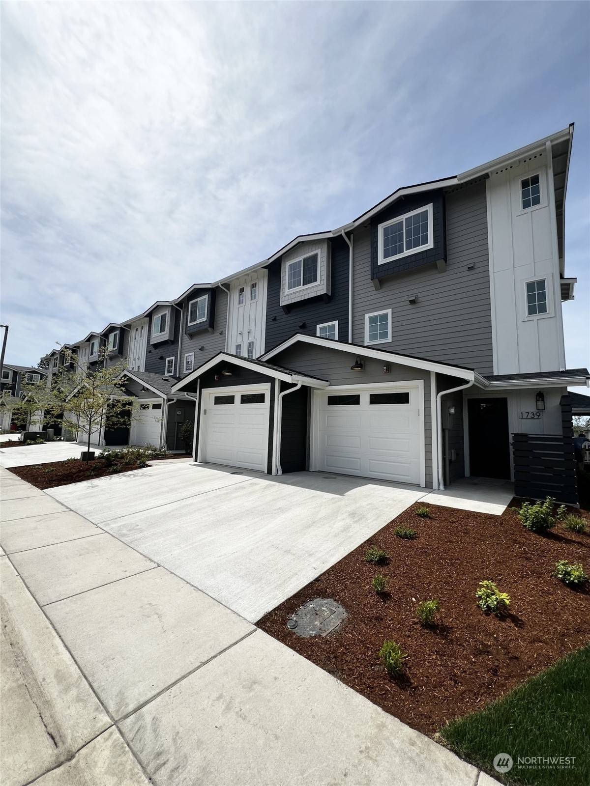 Bellingham, WA 98226,1735 Sunup LOOP
