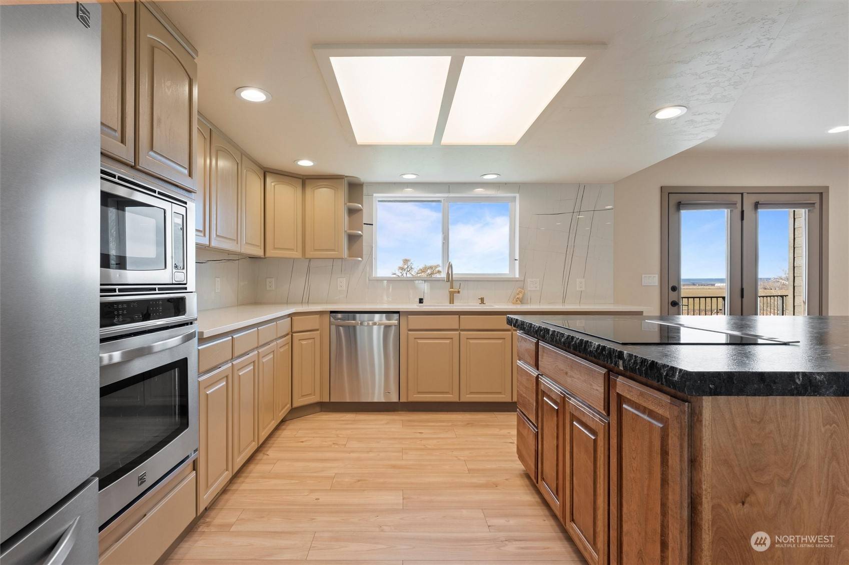 Moses Lake, WA 98837,9153 Road K NE