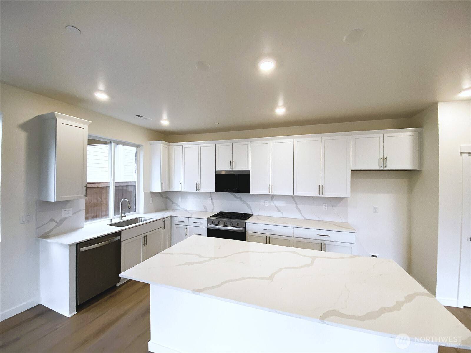 Lake Stevens, WA 98258,1447 121st AVE SE #MB 09