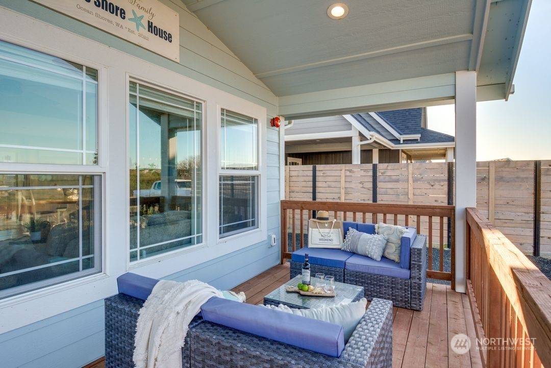 Ocean Shores, WA 98569,987 Alida CT SE