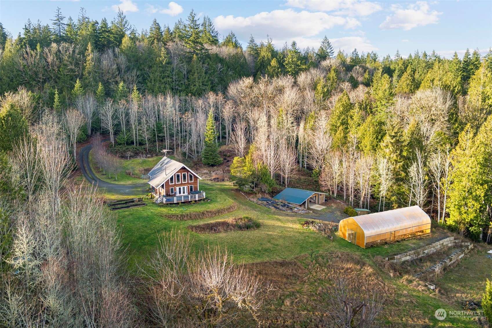 Quilcene, WA 98376,603 Taison LN