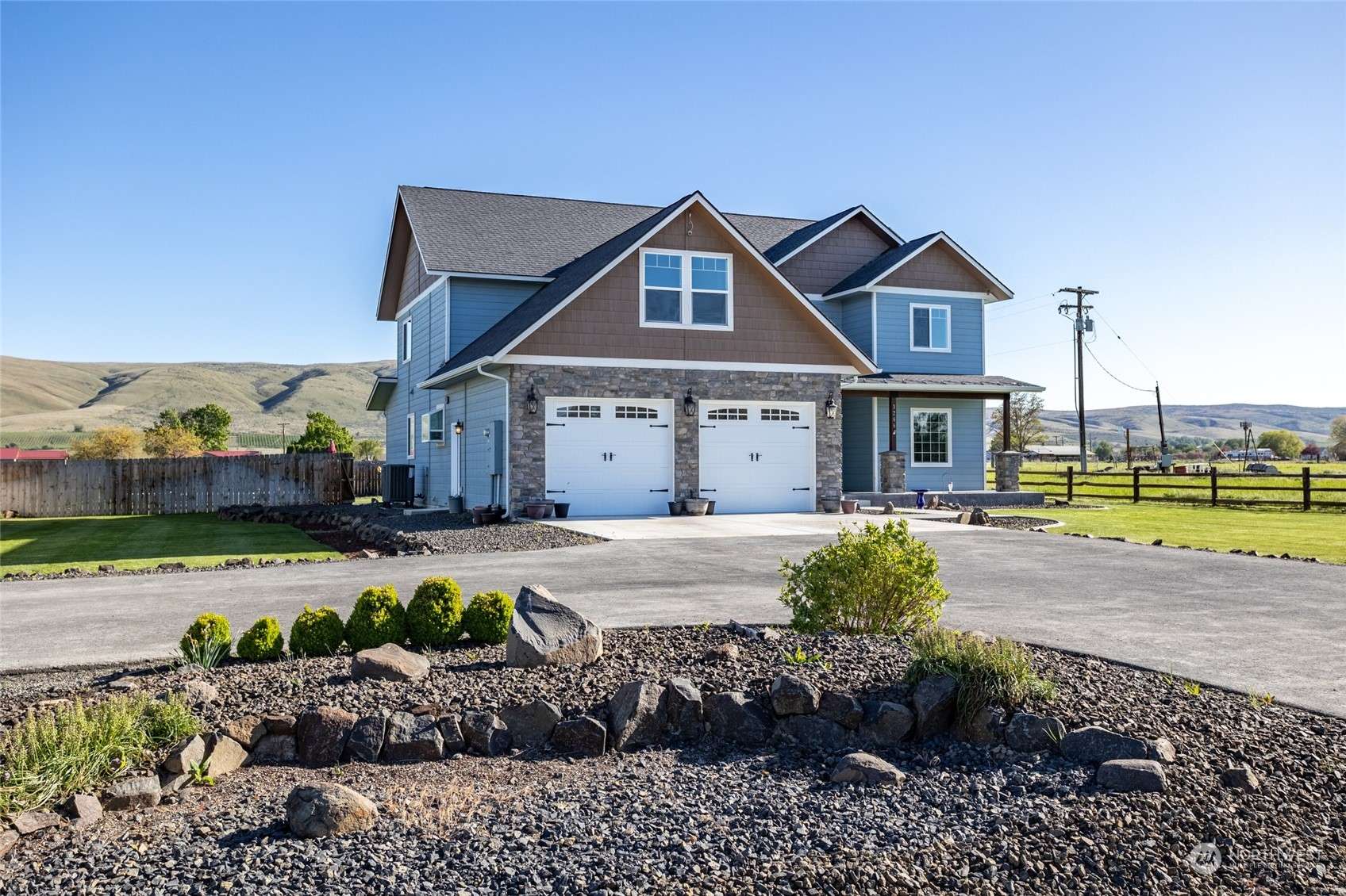 Yakima, WA 98903,3266 Creek Flats LN