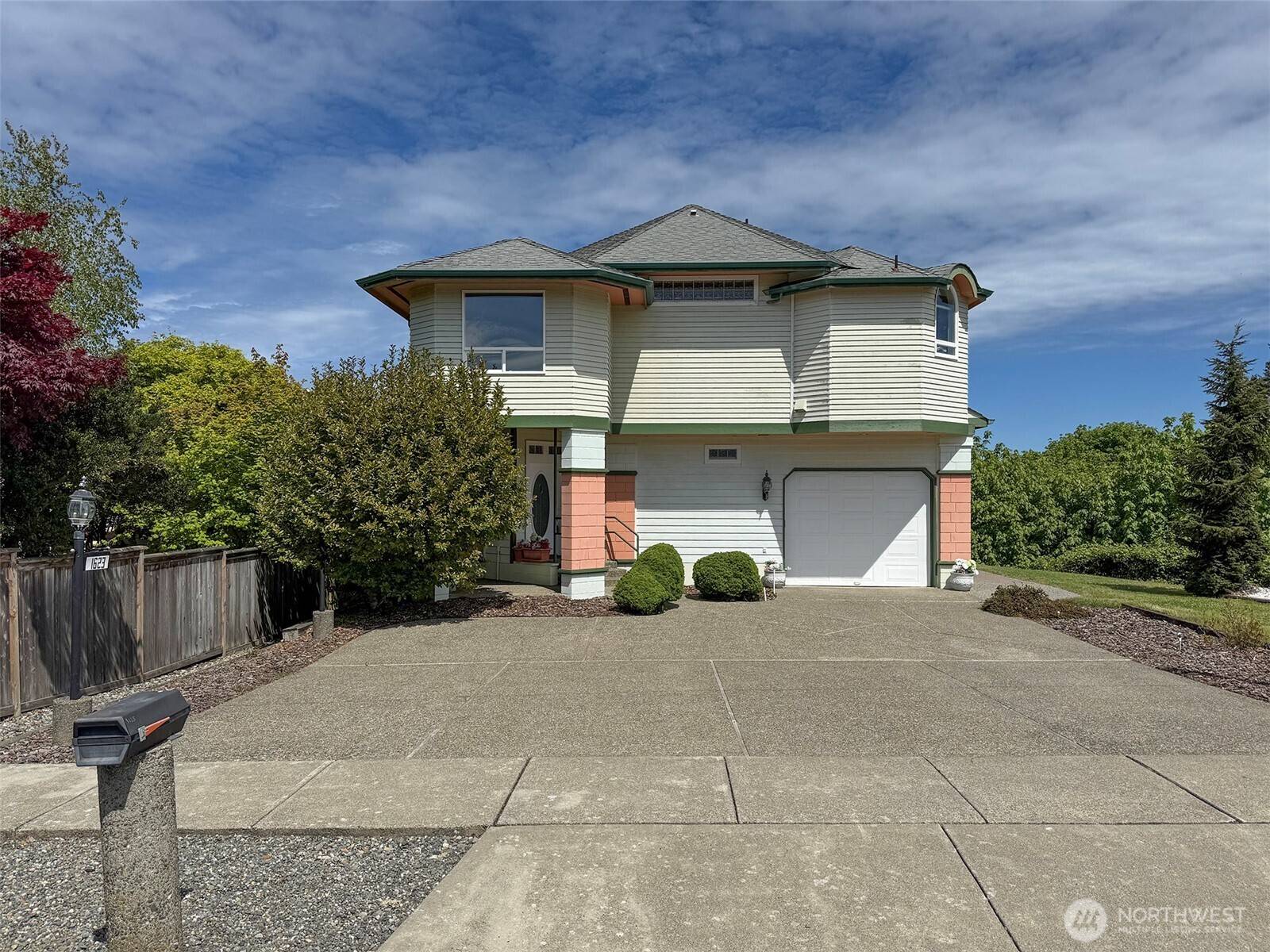 Port Angeles, WA 98363,1623 W FIFTH ST