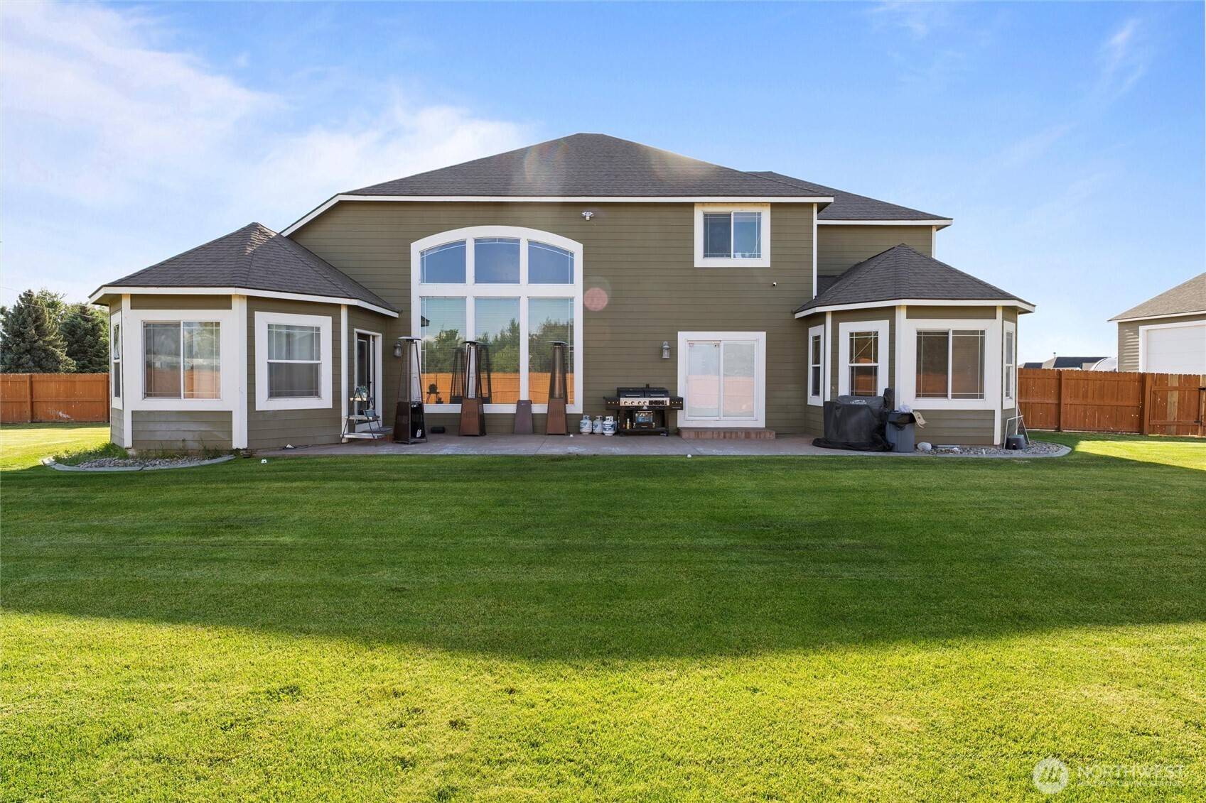 Moses Lake, WA 98837,527 Road I.6 NE