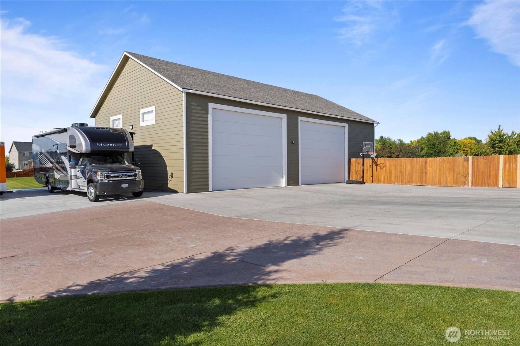 Moses Lake, WA 98837,527 Road I.6 NE