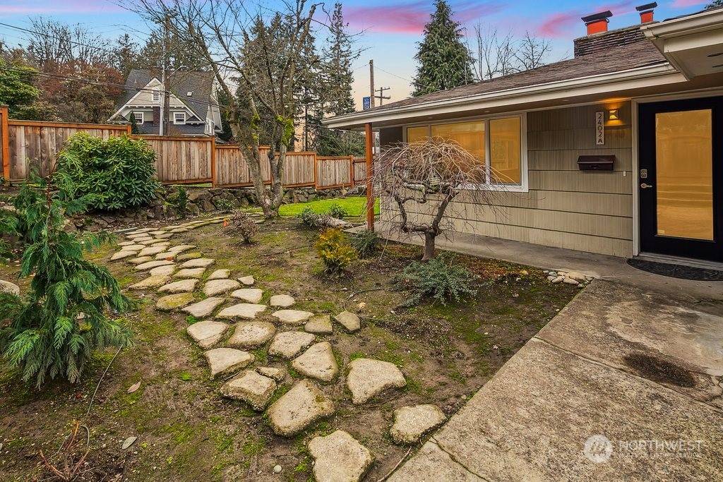 Seattle, WA 98112,2402 E Interlaken BLVD