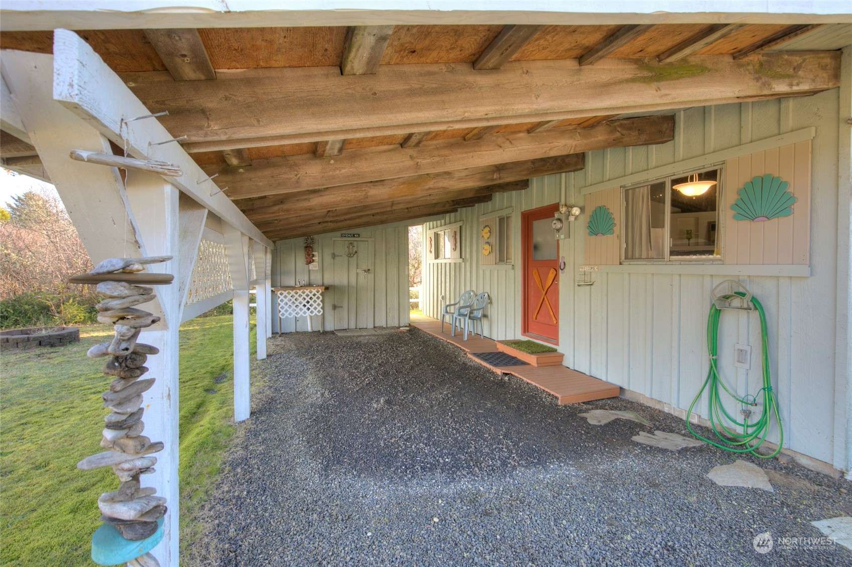 Hoquiam, WA 98550,16 Oyehut RD
