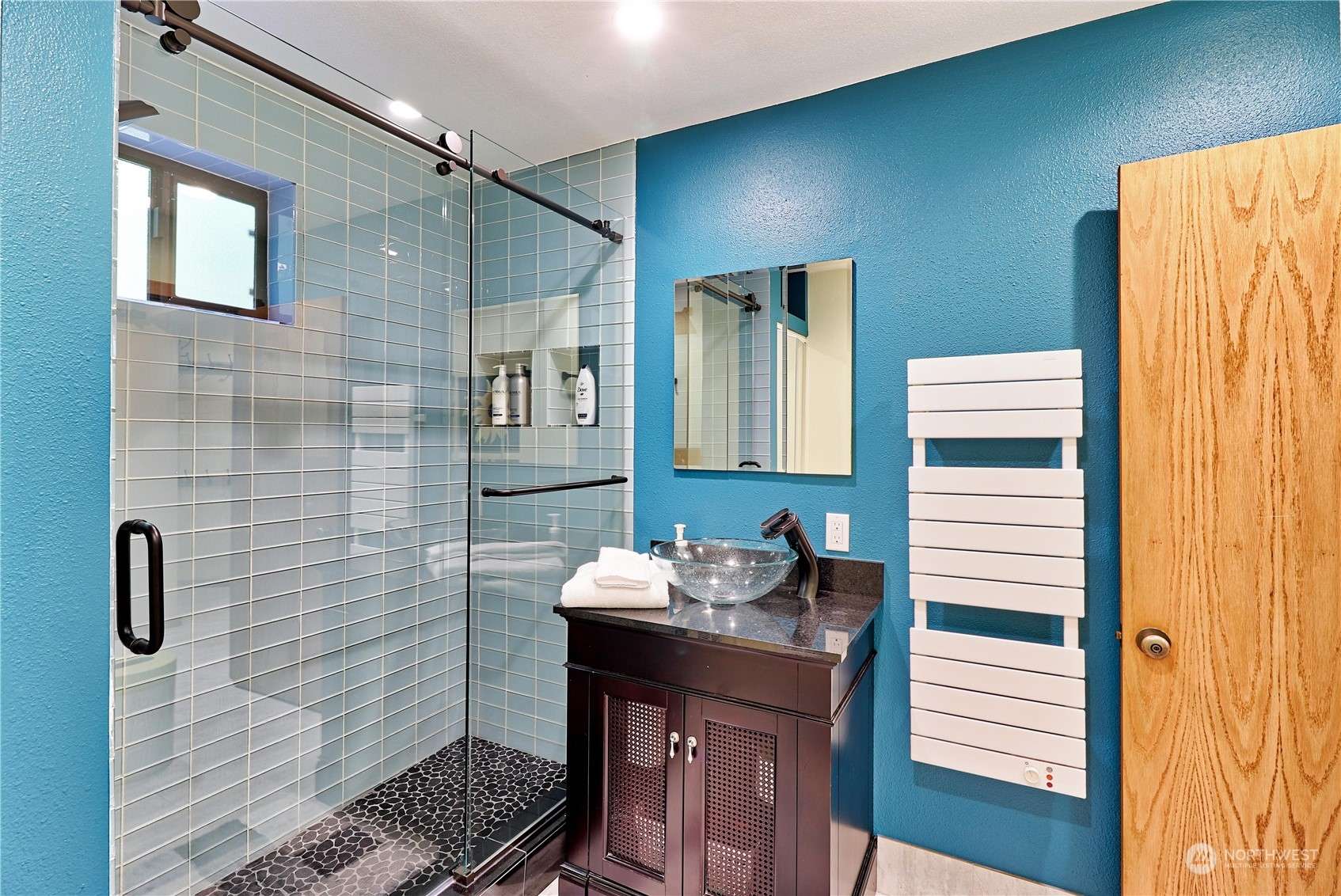 Mercer Island, WA 98040,6520 E Mercer WAY
