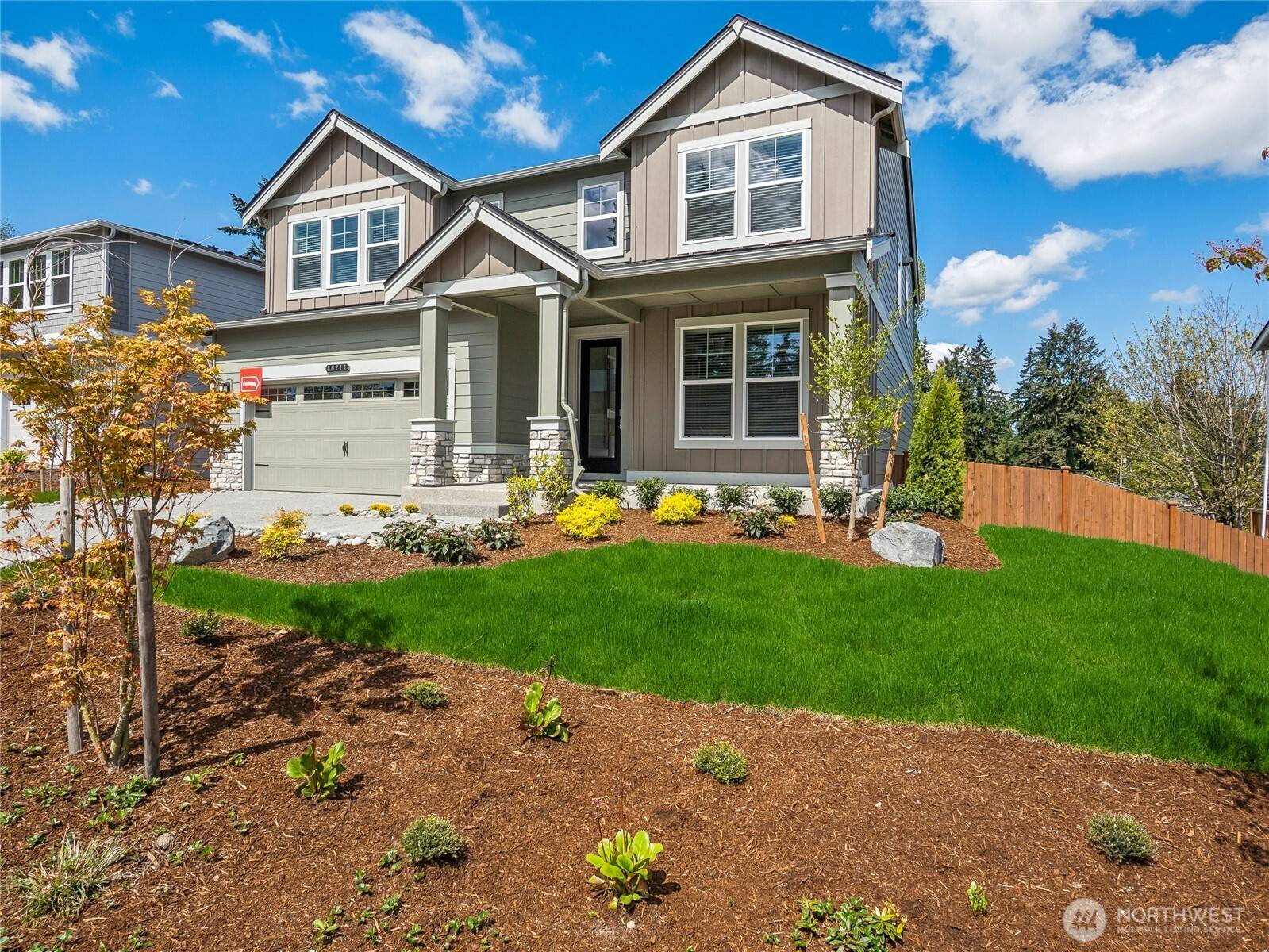 Renton, WA 98059,16214 SE 133rd PL #102