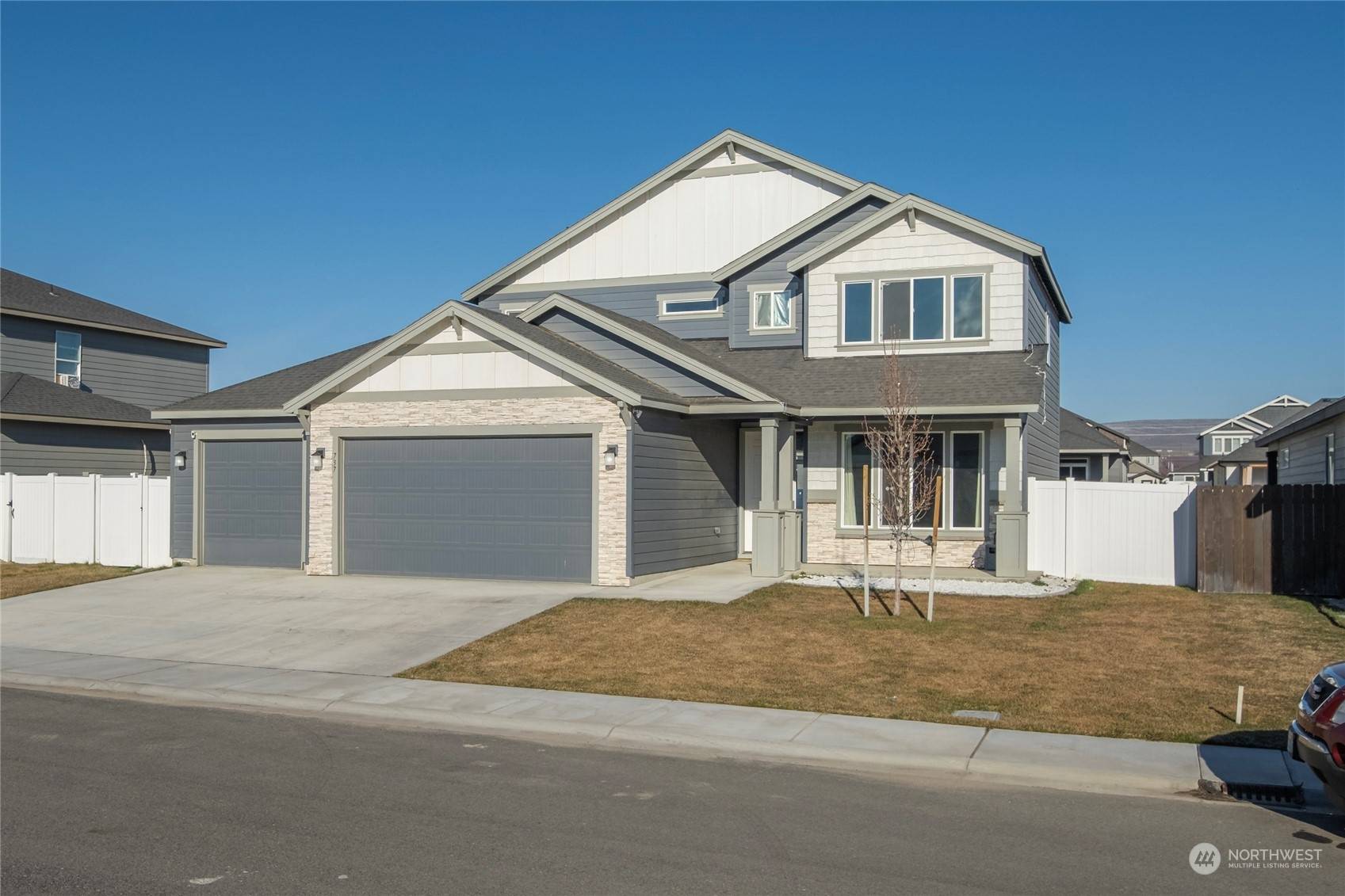 Quincy, WA 98848,737 J ST NE
