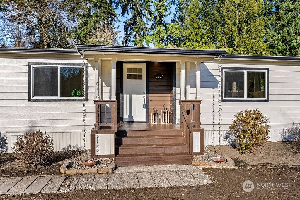 Puyallup, WA 98373,5807 141st ST E