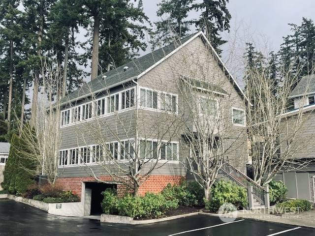 Bainbridge Island, WA 98110,250 Madrona WAY NE