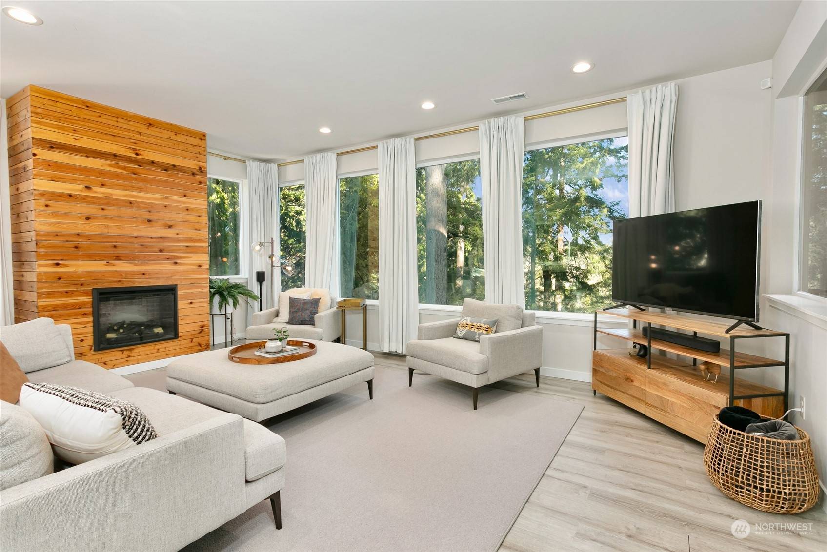 Lakewood, WA 98498,7229 Turquoise DR SW