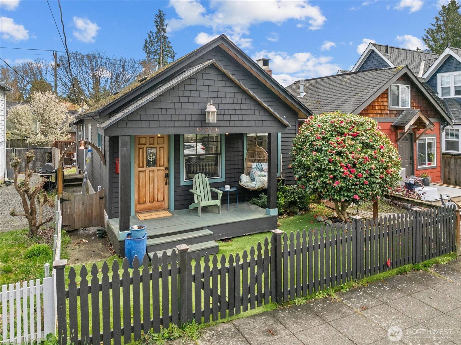 Seattle, WA 98117,6726 Division AVE NW