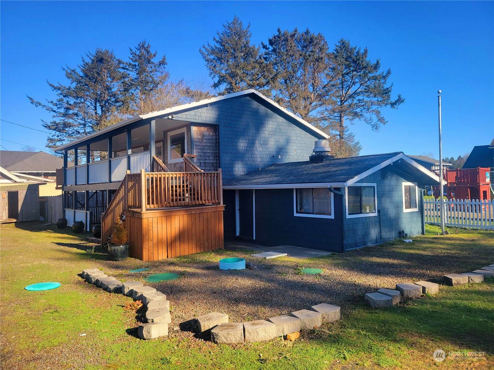 Ocean Park, WA 98640,1201 Bay AVE