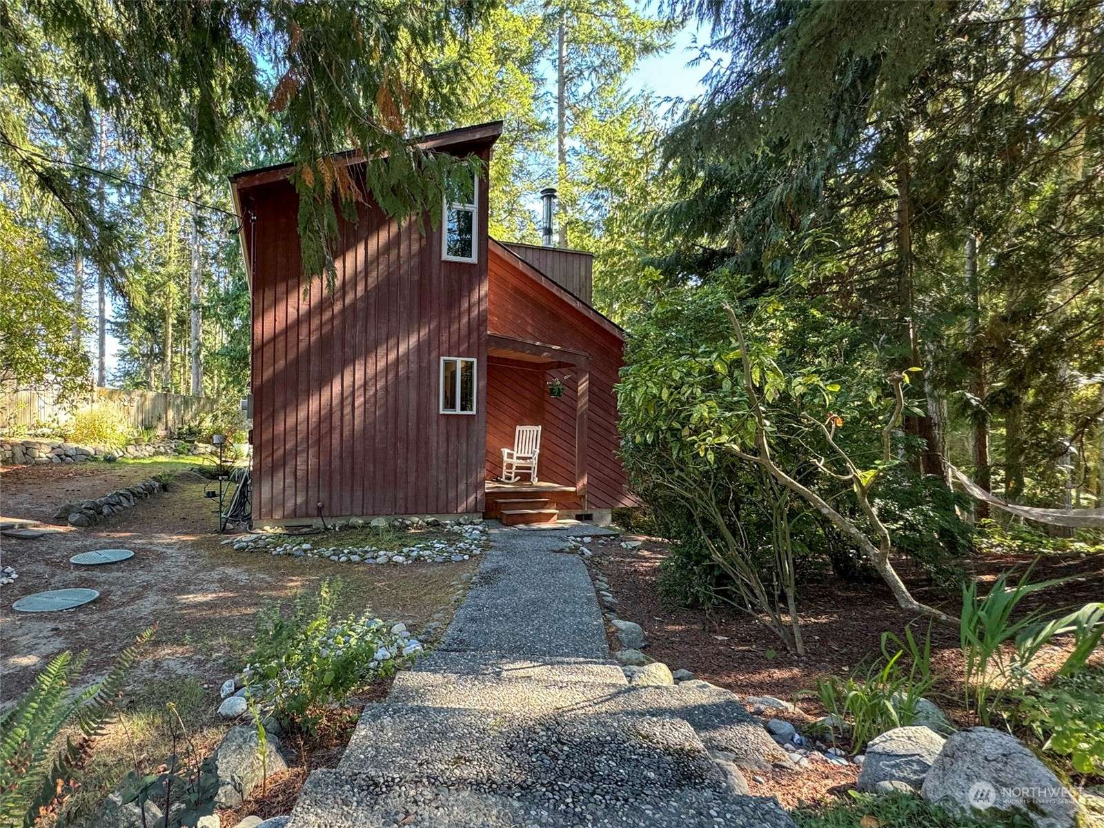 Sequim, WA 98382,213 Madrona WAY