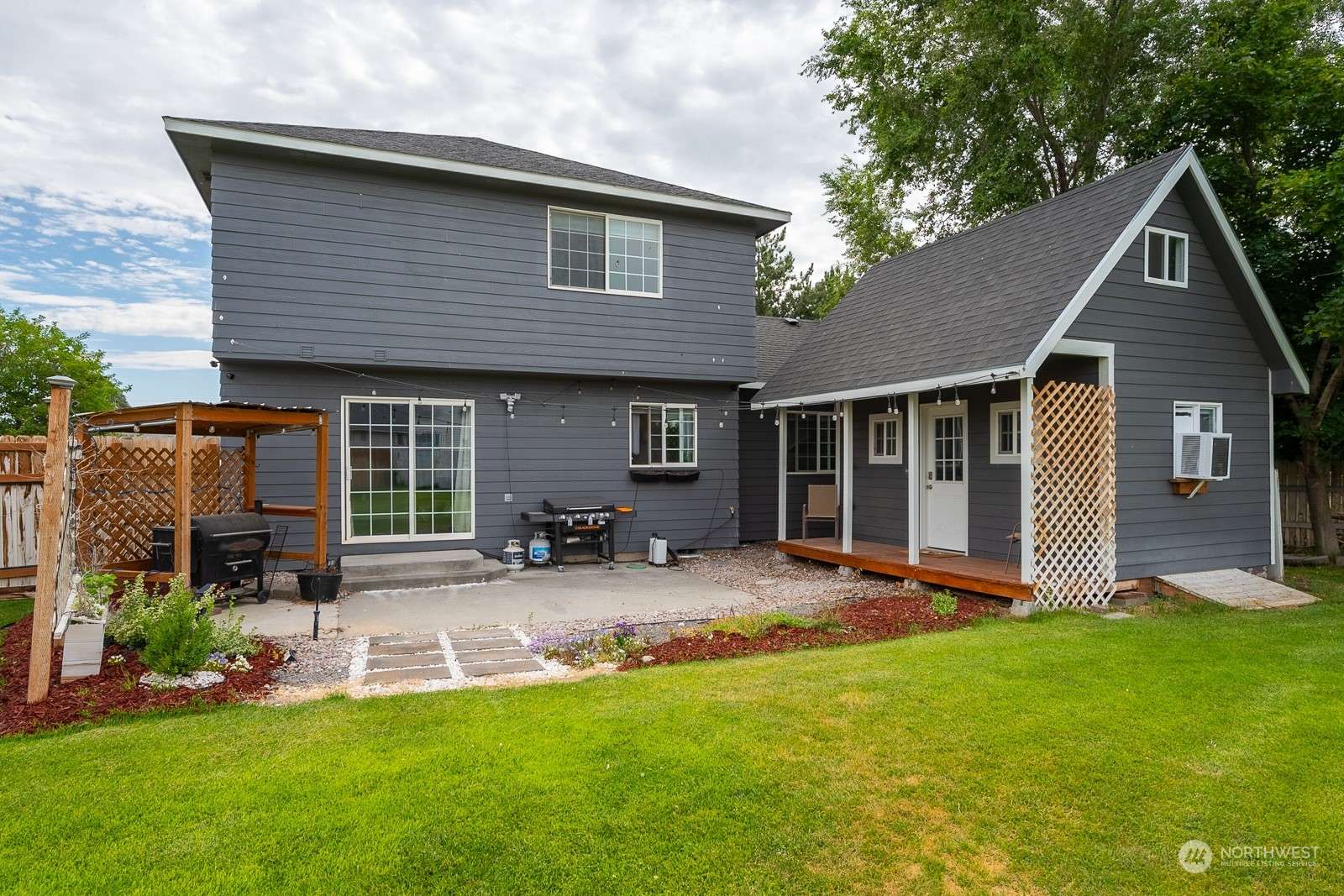Moses Lake, WA 98837,8128 Diamond Point CIR NE