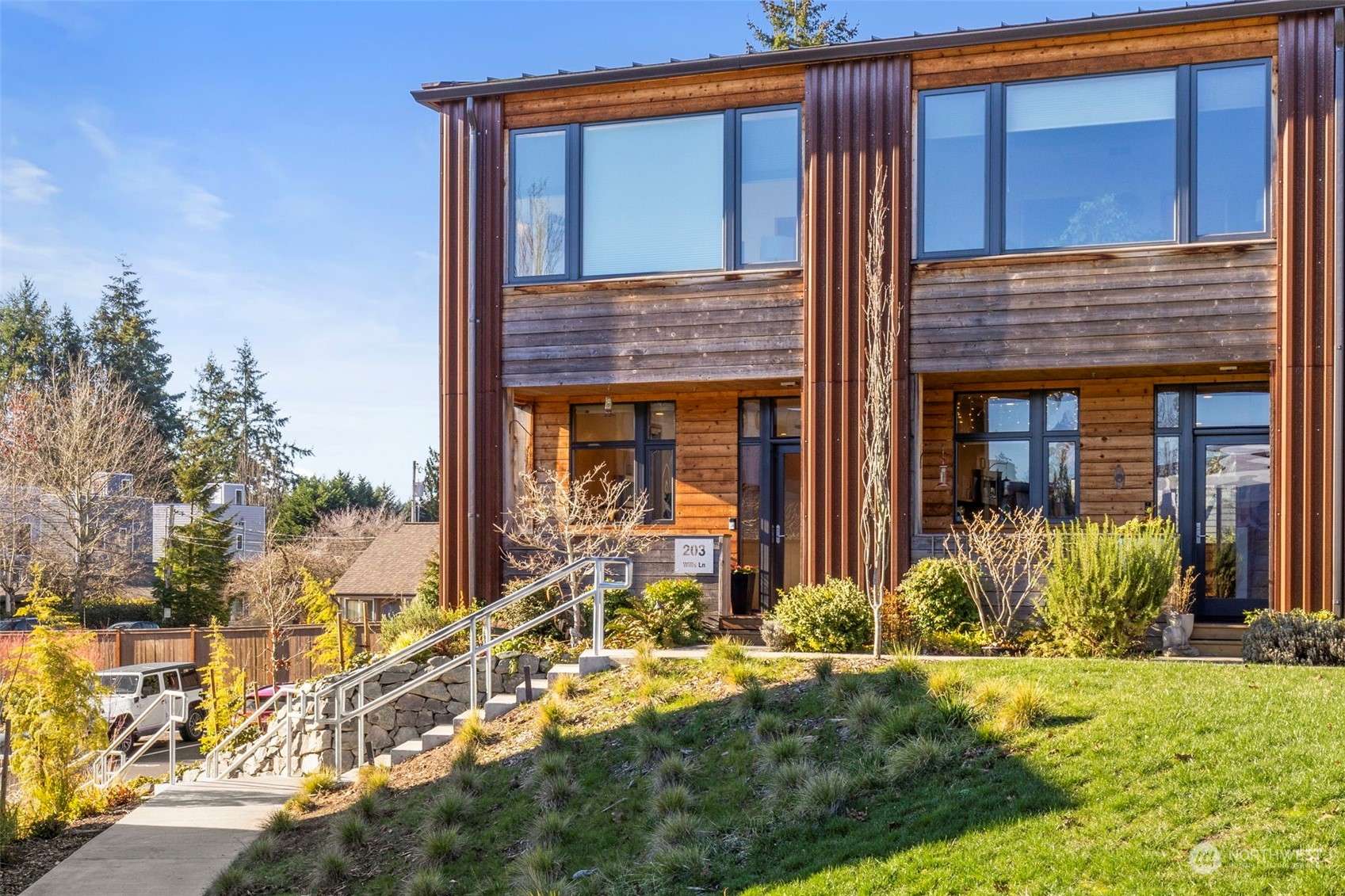 Bainbridge Island, WA 98110,203 Wills LN NW