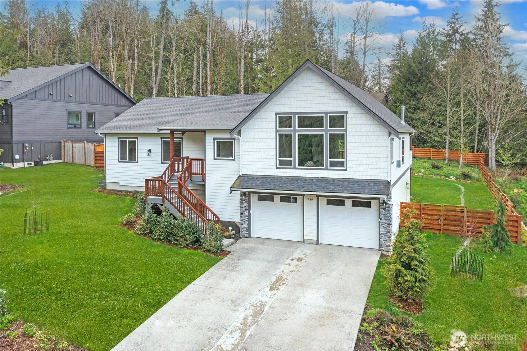 Bellingham, WA 98229,989 Lakewood LN