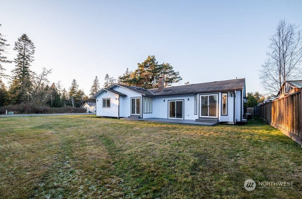 Blaine, WA 98230,8216 Snohomish RD