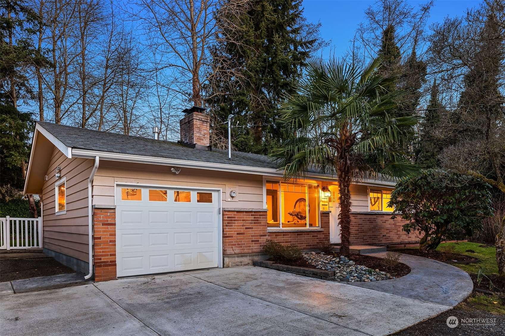Kirkland, WA 98033,828 2nd AVE