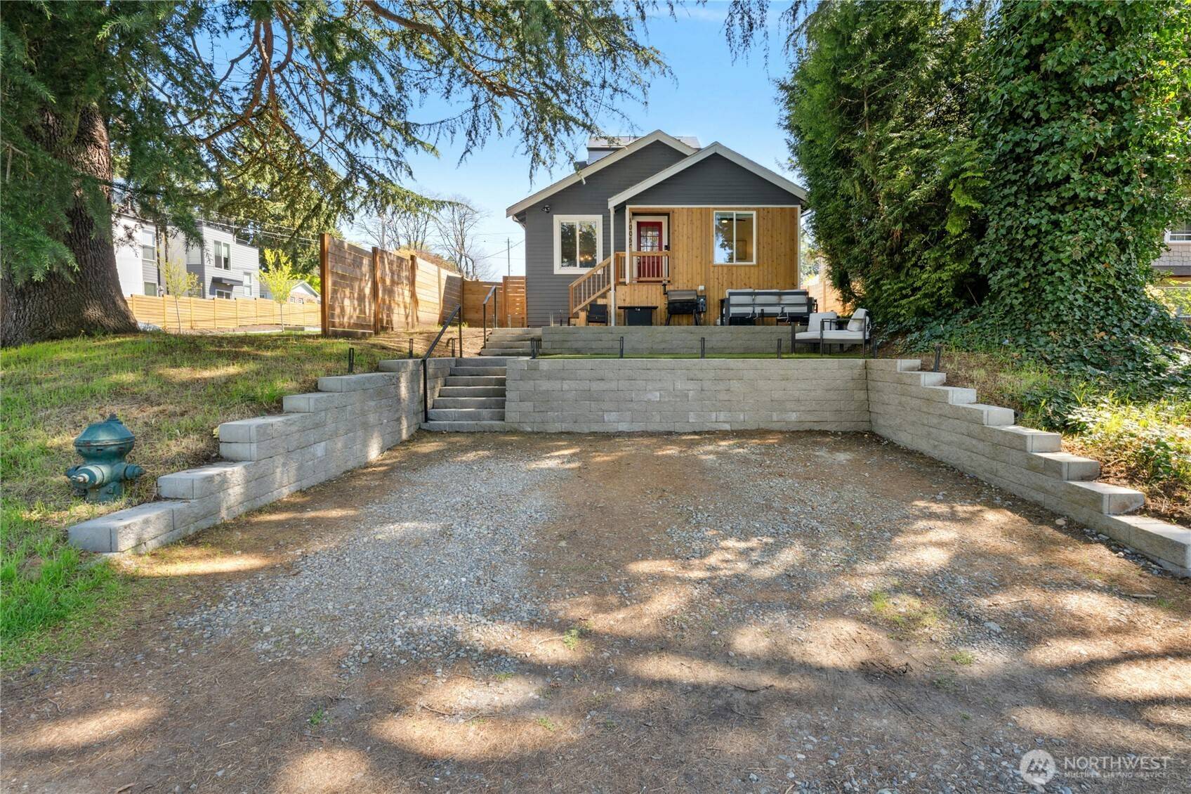 Seattle, WA 98133,10056 Interlake AVE N