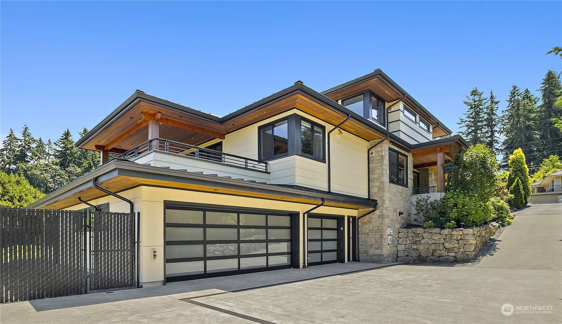 Clyde Hill, WA 98004,9120 NE 25th PL