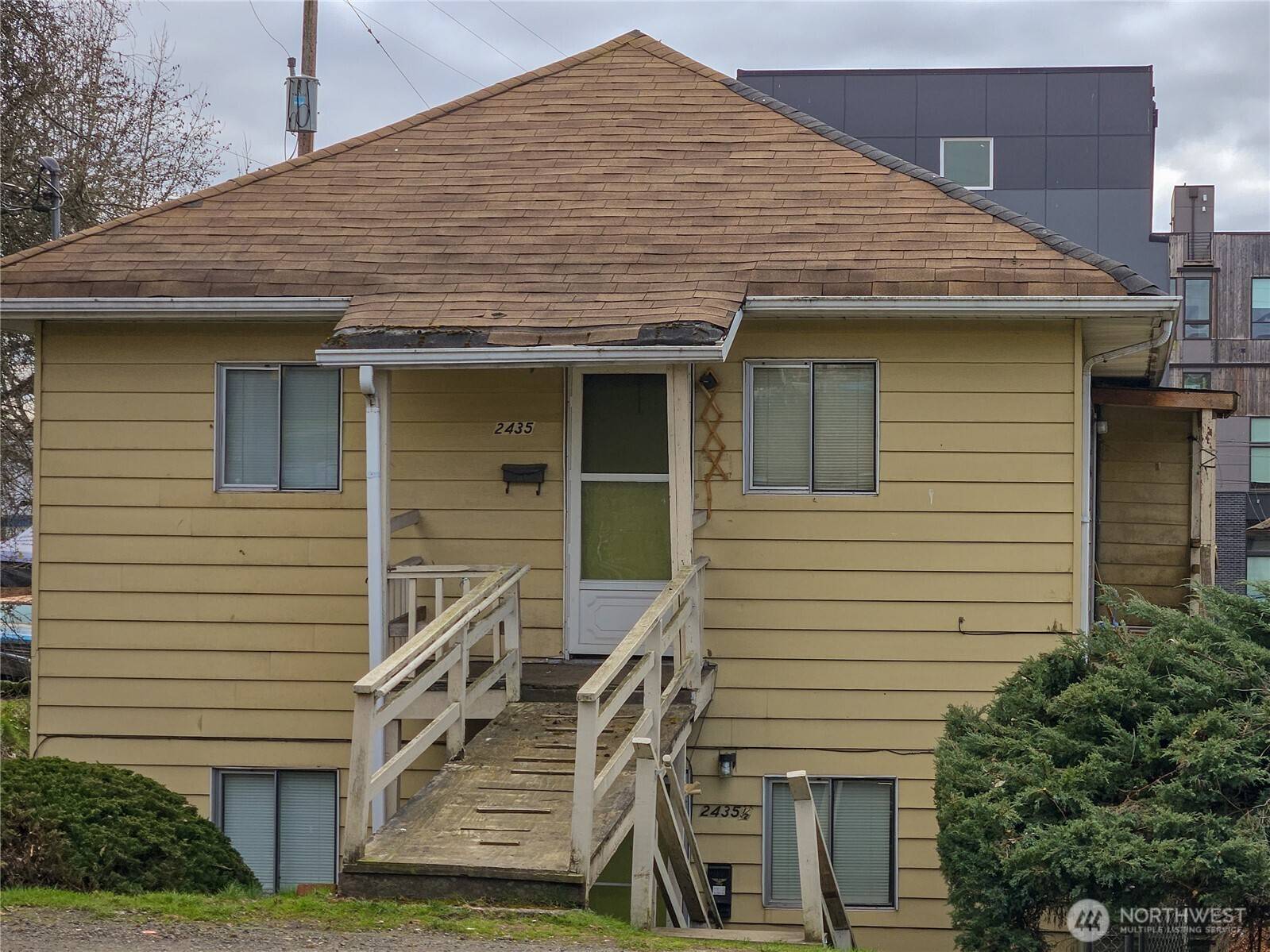 Seattle, WA 98144,2435 S Walker ST