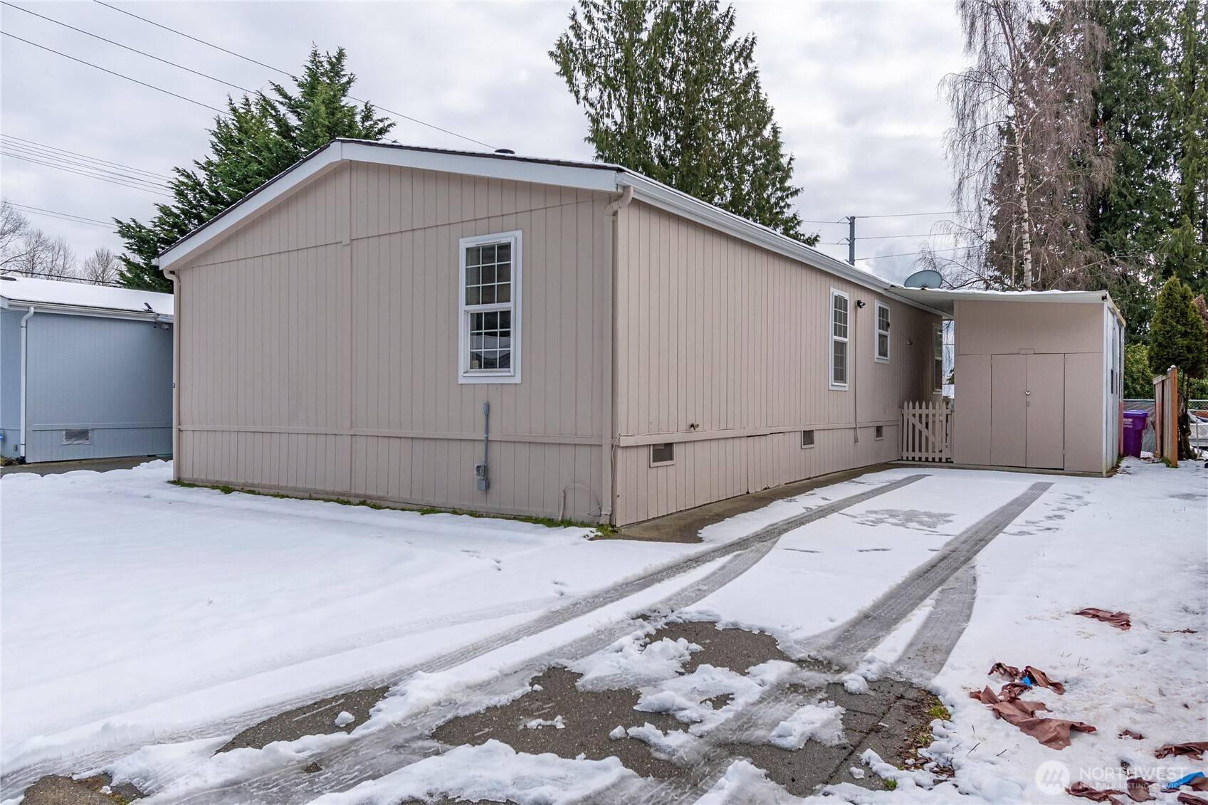 Everett, WA 98204,11100 W 4th AVE #3