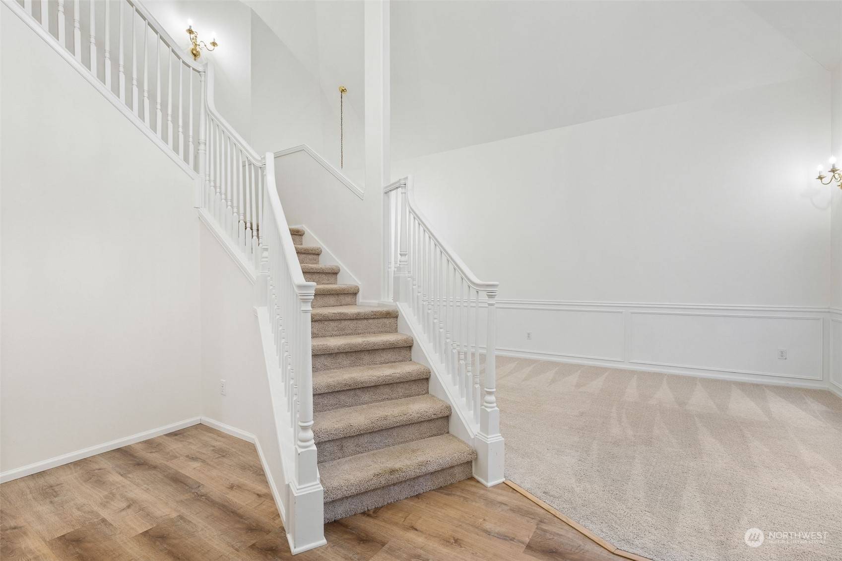 Woodinville, WA 98072,15733 NE 165th St