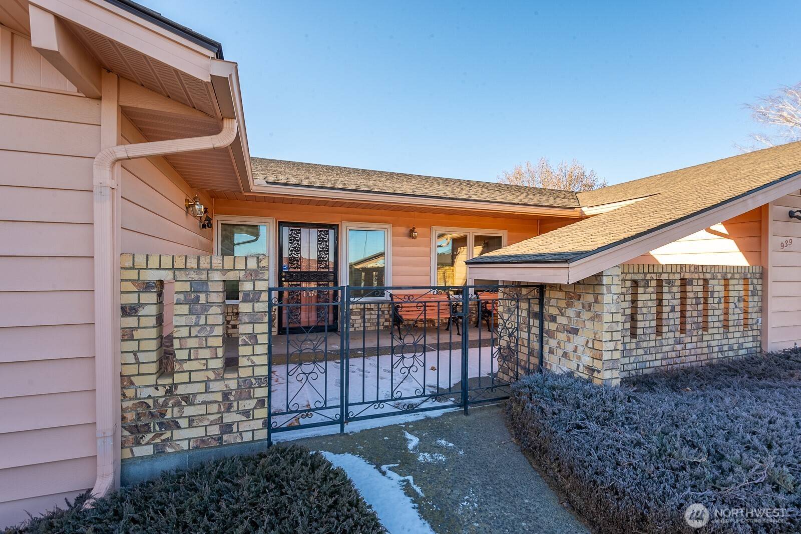 Moses Lake, WA 98837,939 S Laguna DR