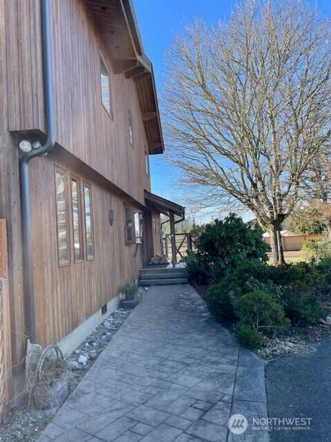 Onalaska, WA 98570,1090 Middle Fork RD