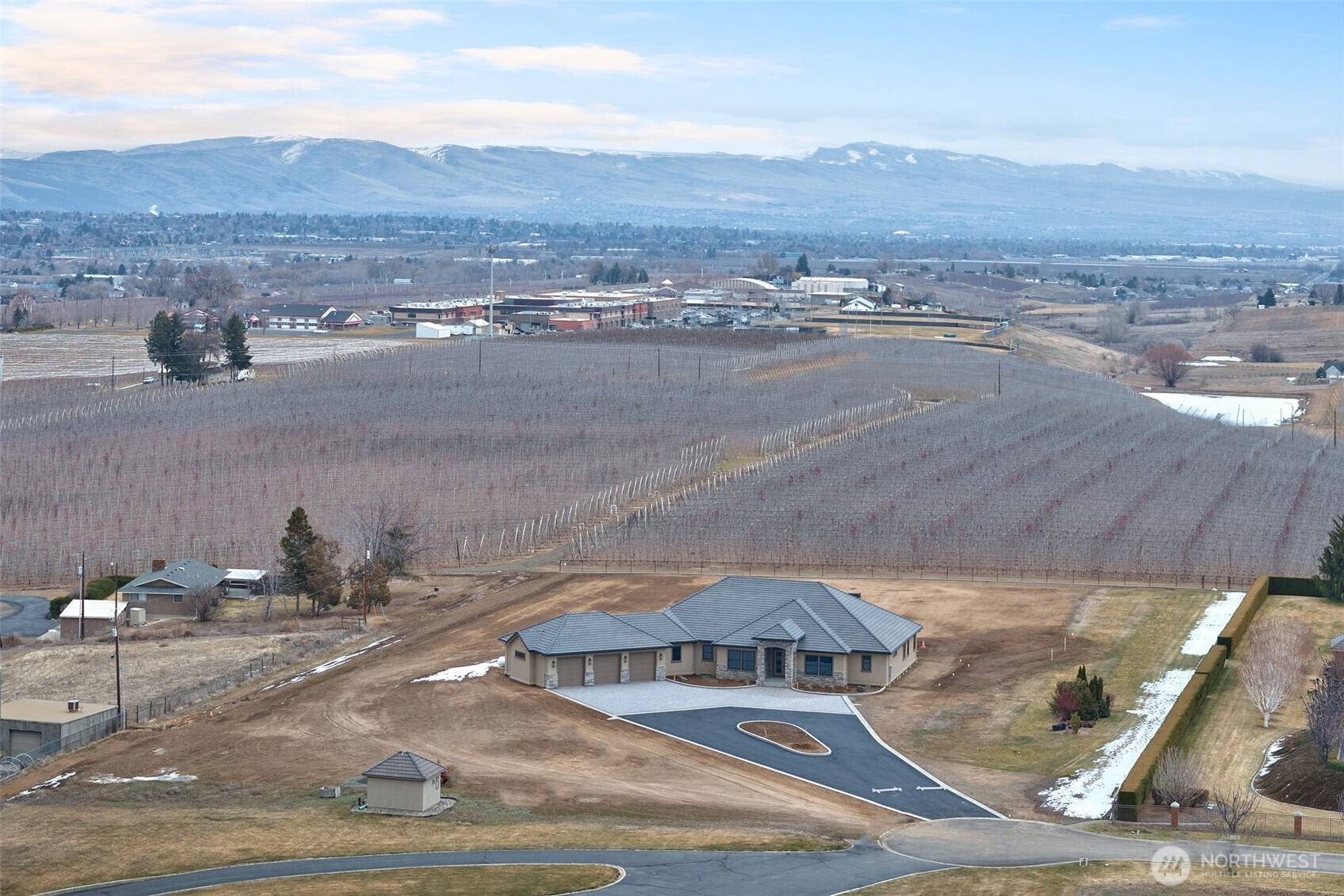 Yakima, WA 98908,10908 Wedgewood Heights DR
