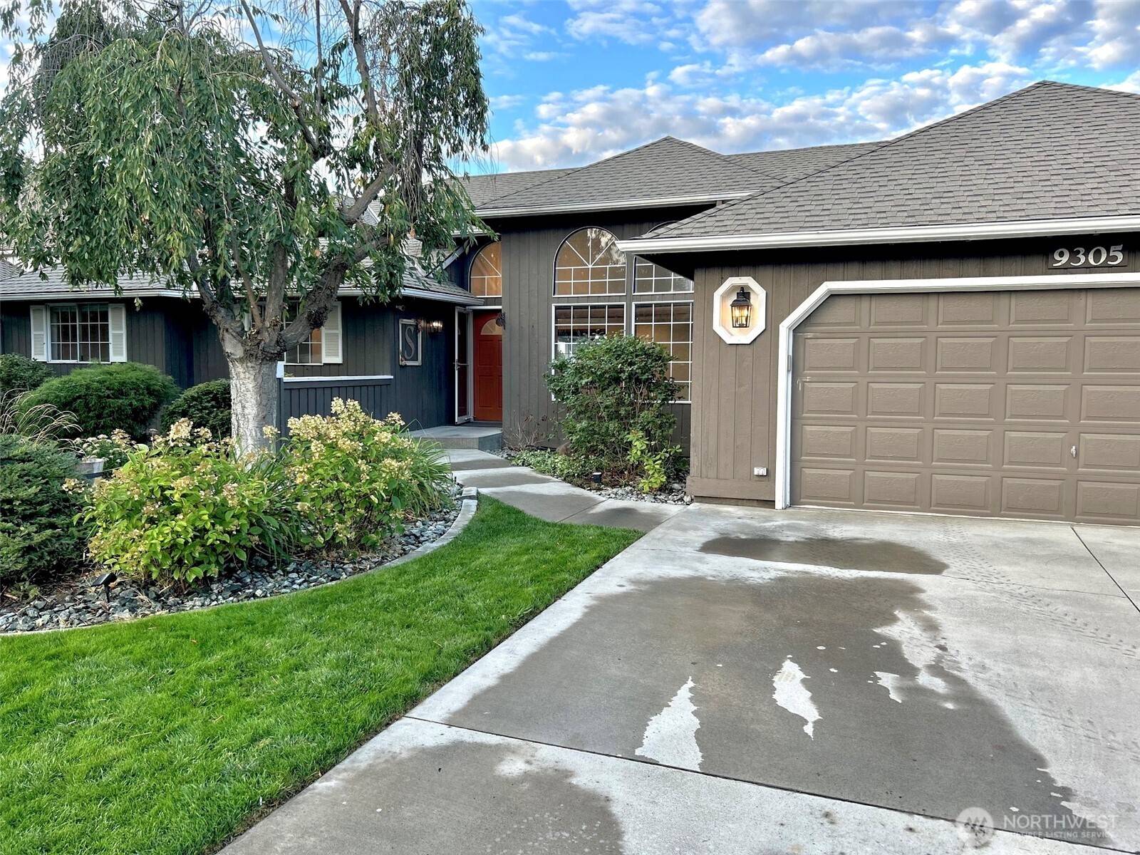 Moses Lake, WA 98837,9305 SE Naples ST