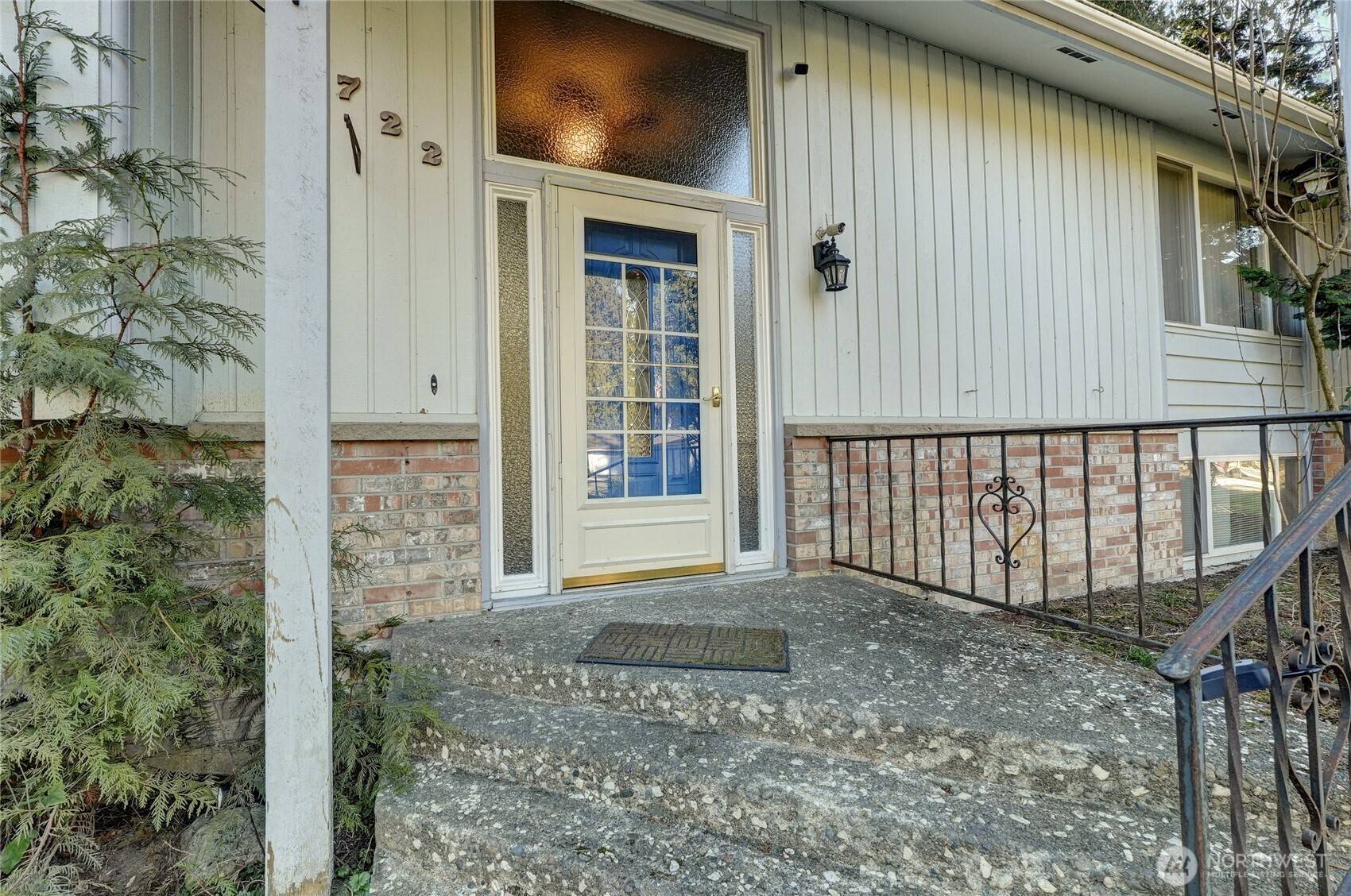 Tacoma, WA 98446,4722 145th Street Ct E