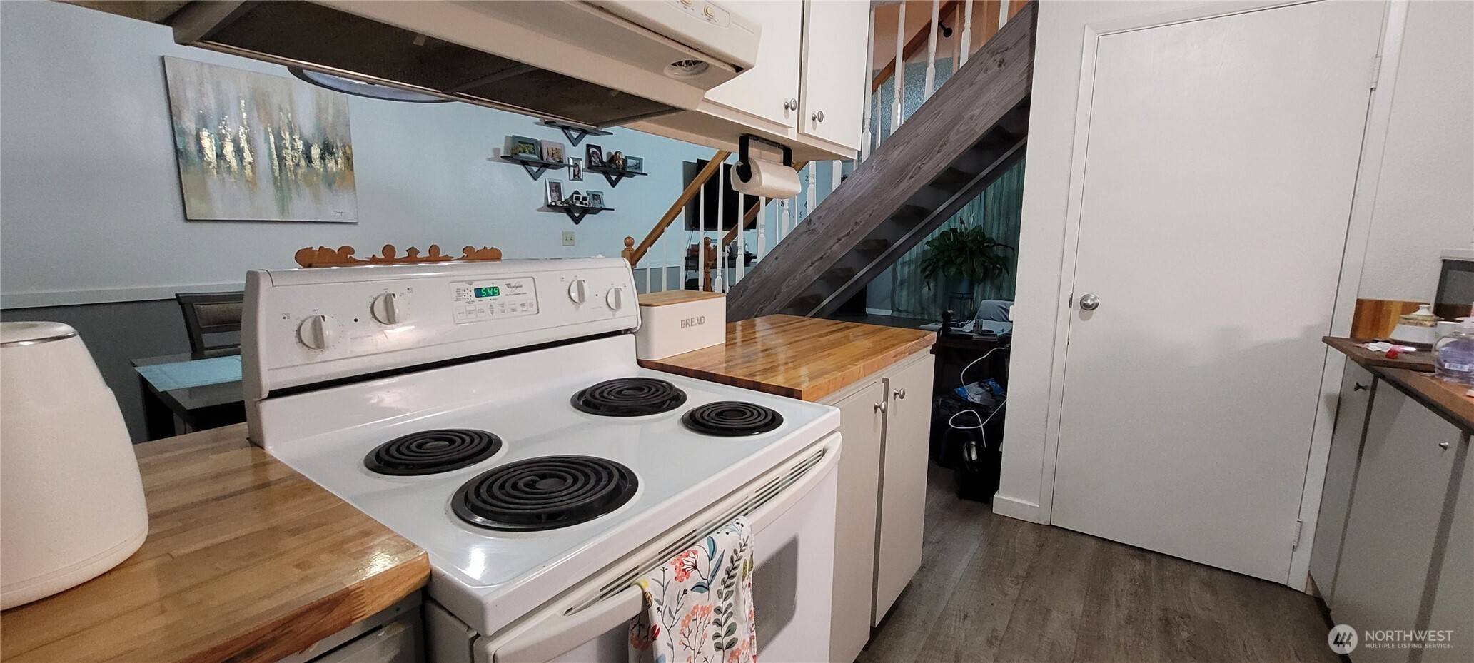 Oak Harbor, WA 98277,800 SW Harrier Cir #6
