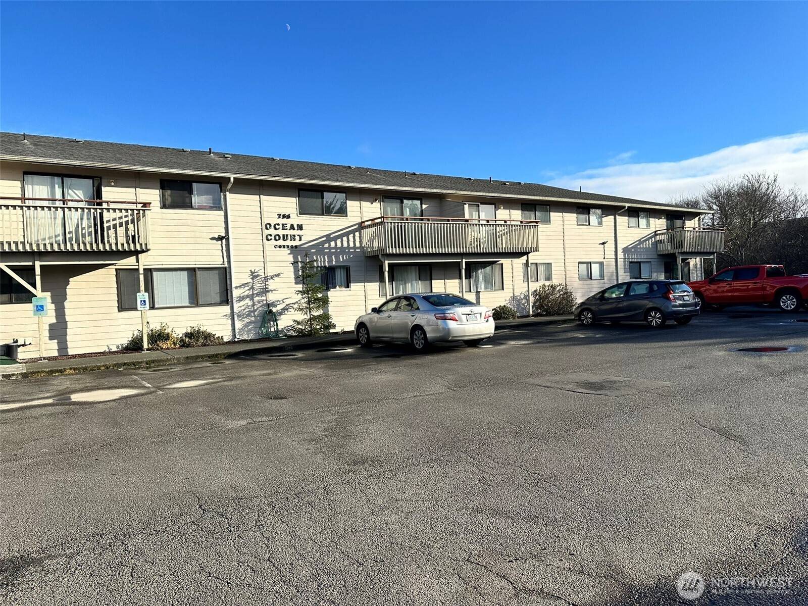 Ocean Shores, WA 98569,766 Ocean CT NW #205