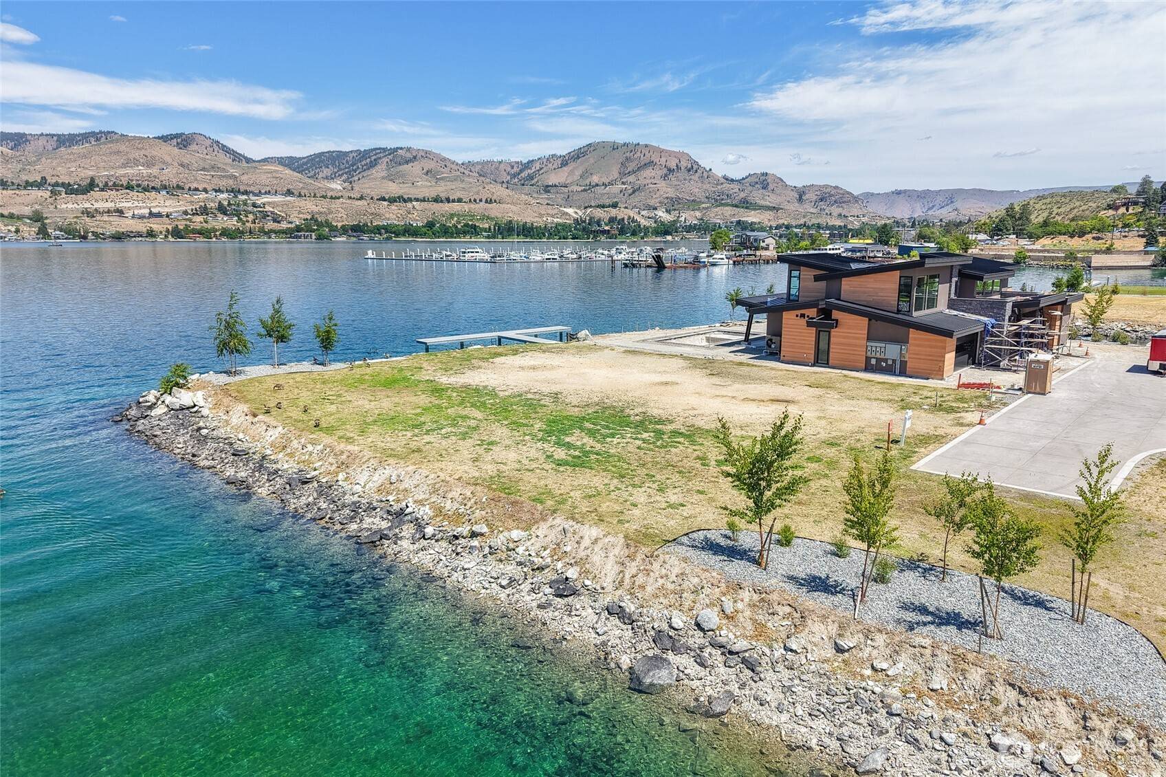 Chelan, WA 98816,102 Trout LN