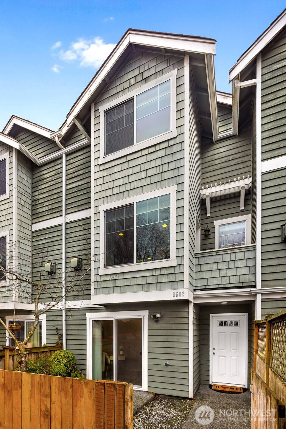 Seattle, WA 98103,8502 Nesbit AVE N
