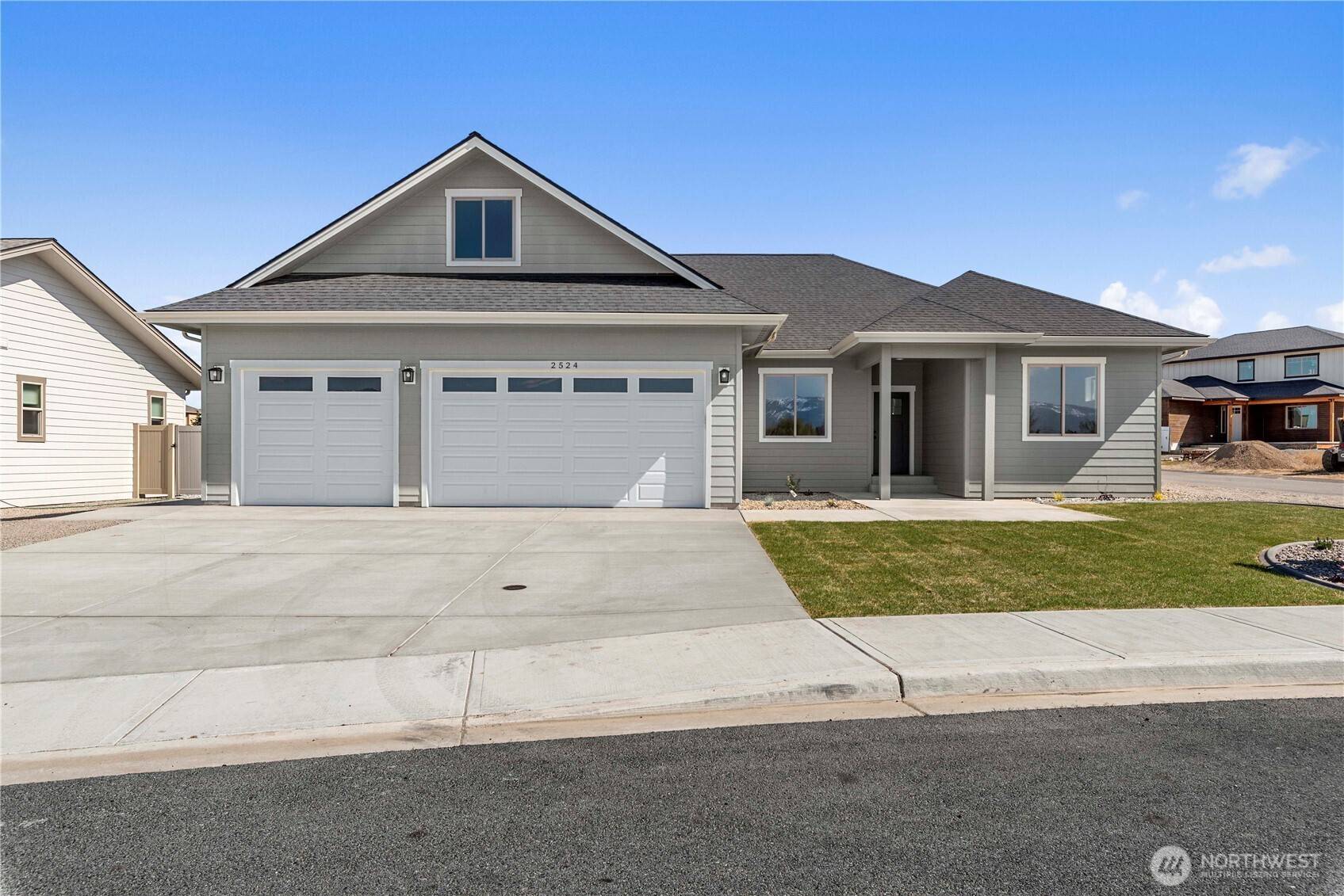 East Wenatchee, WA 98801,2524 Plateau DR