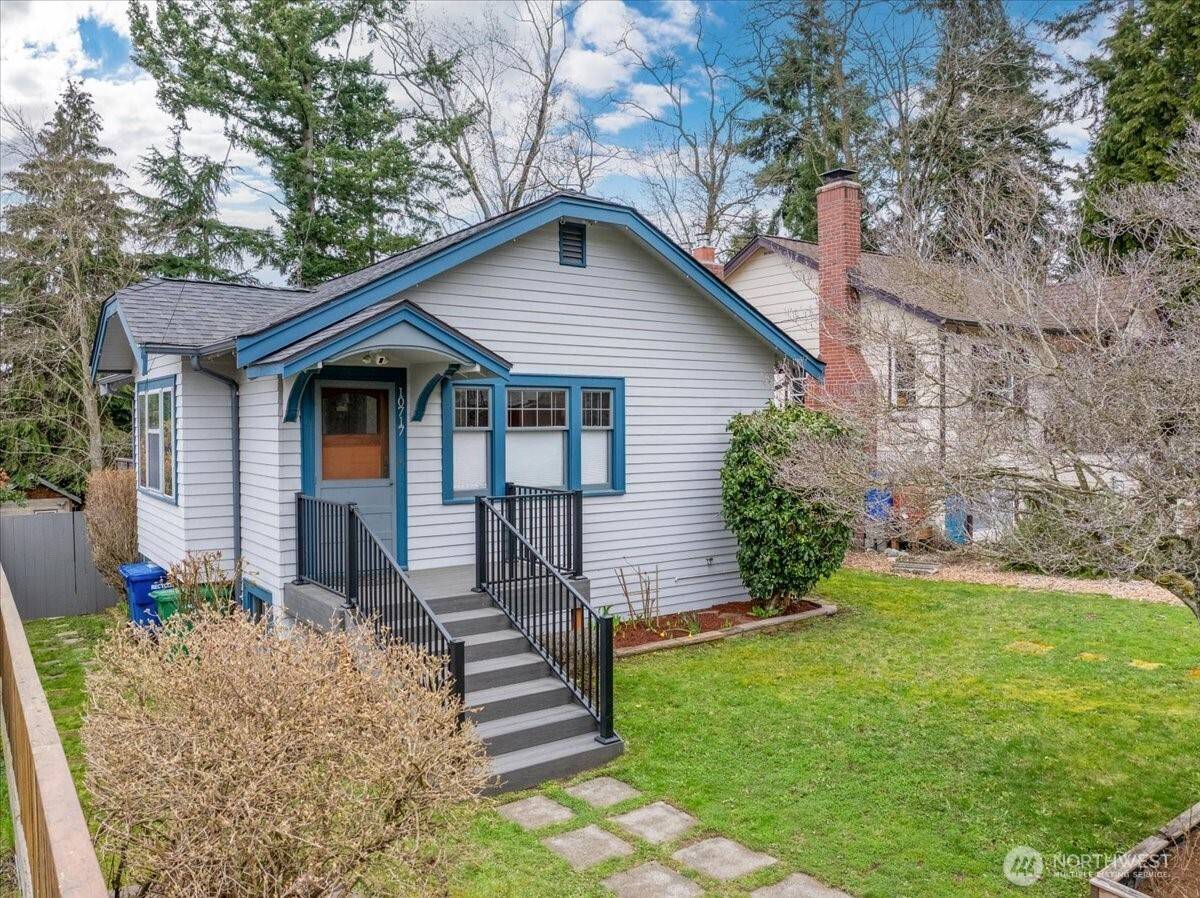 Seattle, WA 98133,10717 Interlake AVE N