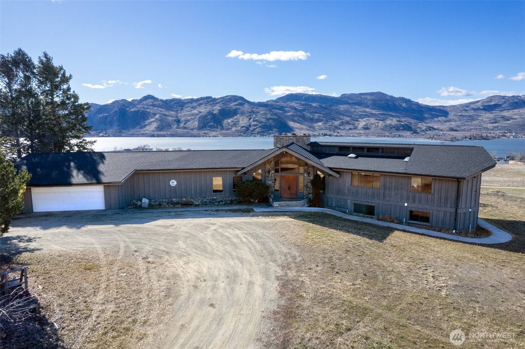 Oroville, WA 98844,323 Eastlake Road #A