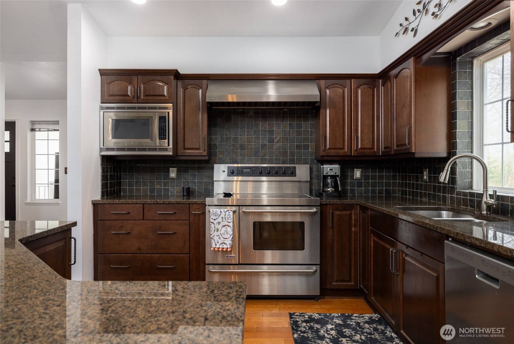 Mount Vernon, WA 98273,23925 Goldie LN