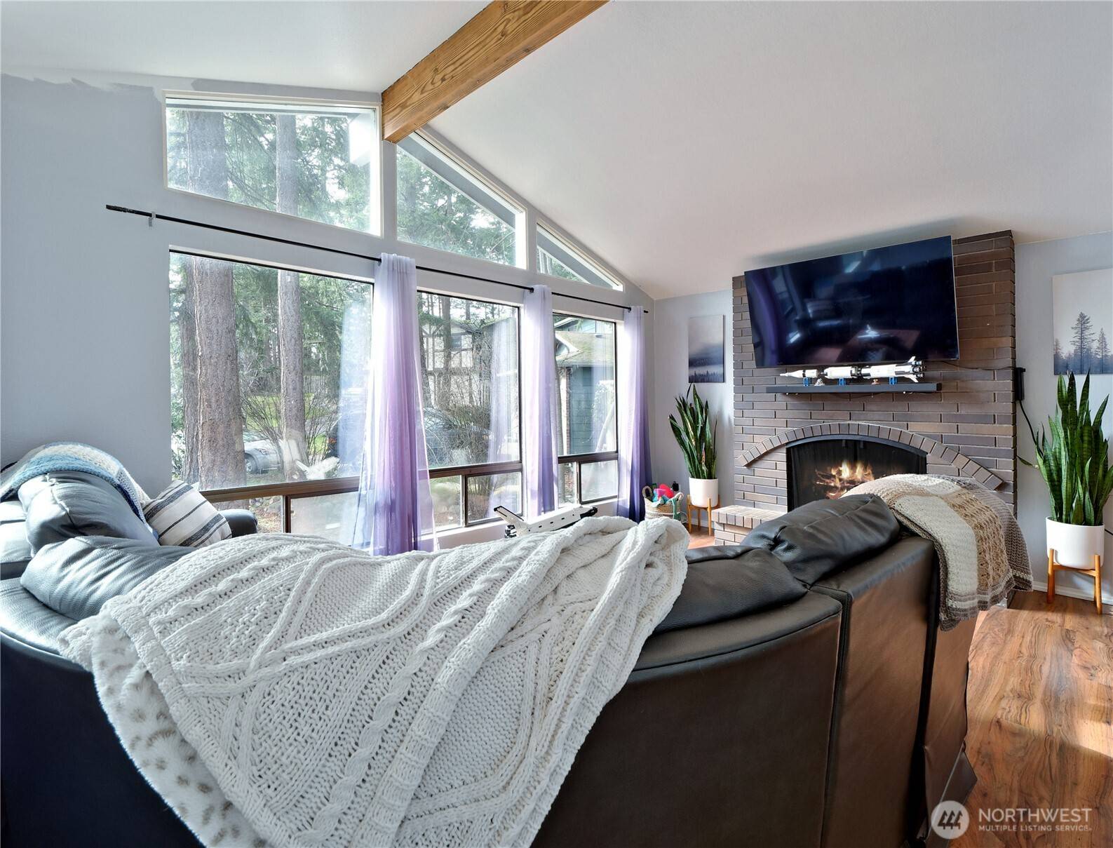 Oak Harbor, WA 98277,1074 SW Castilian DR