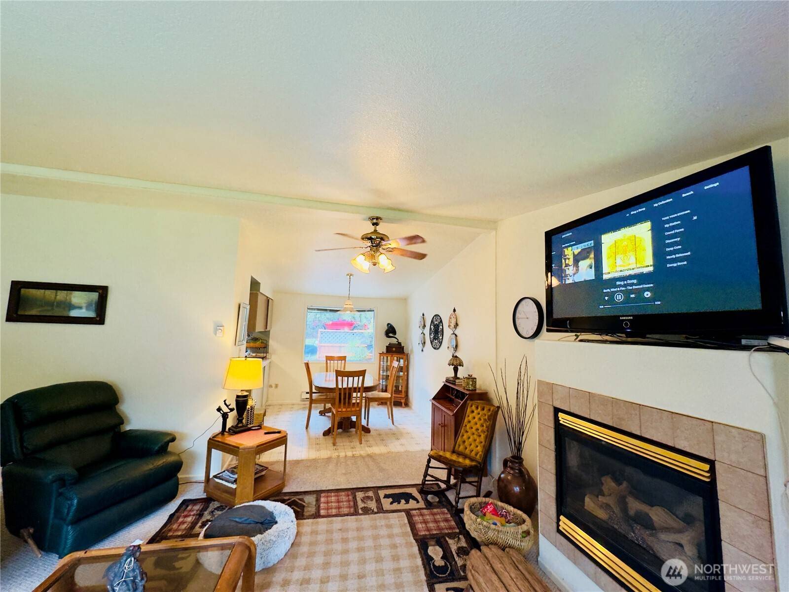La Conner, WA 98257,281 Soleduck PL
