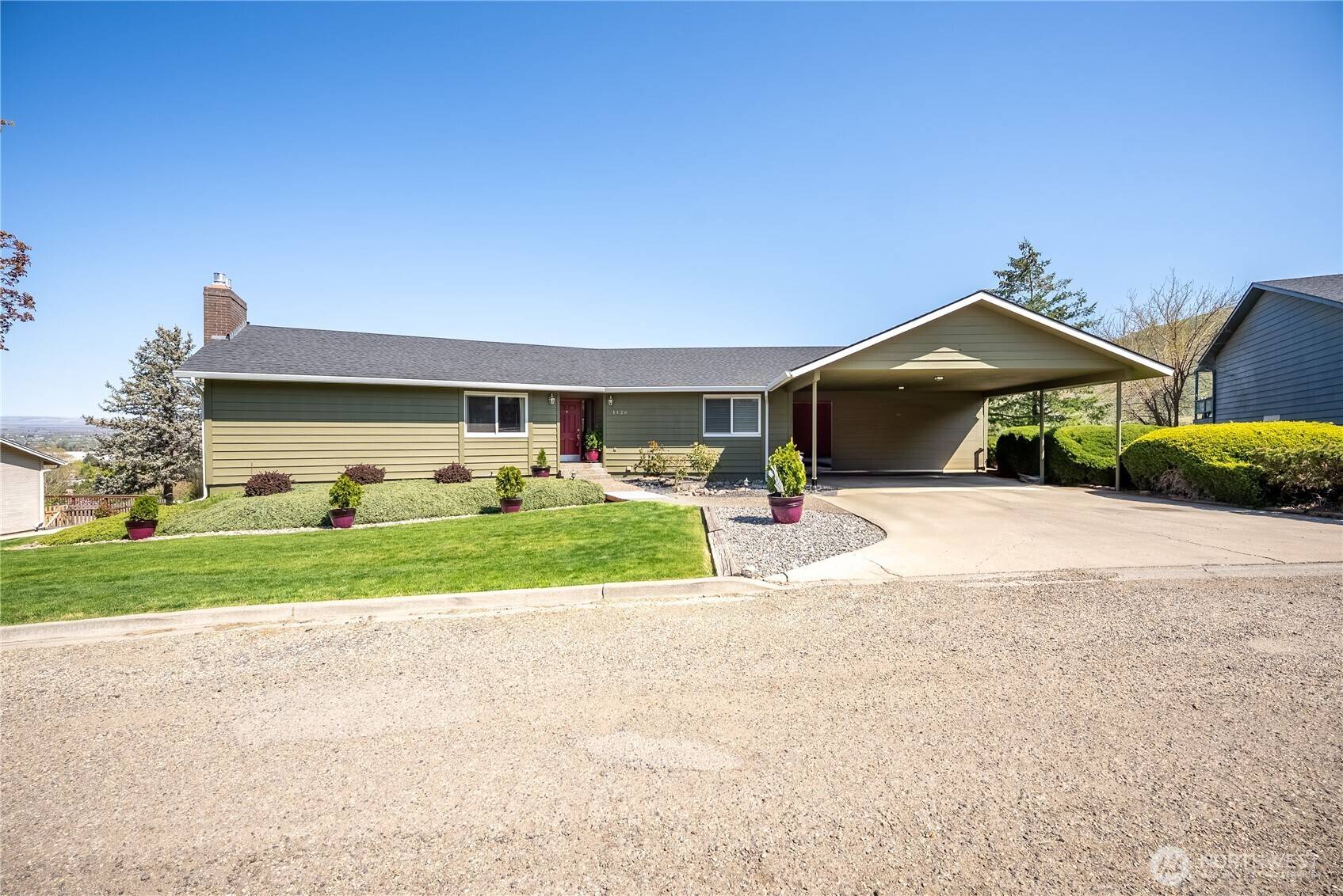 Prosser, WA 99350,1426 KINNEY WAY S